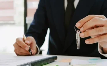 O-que-fazer-com-os-lucros-da-sua-empresa-Compre-outra-empresa-e-nao-um-carro-de-alta-cilindrada