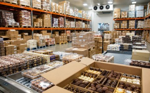 ON - distribuiçao de chocolates e doces